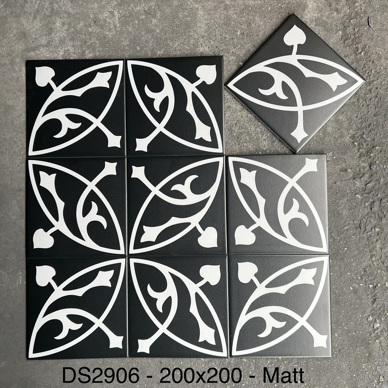 Gạch ốp lát 20x20cm Trung Quốc nền đen hoa trắng DS2906