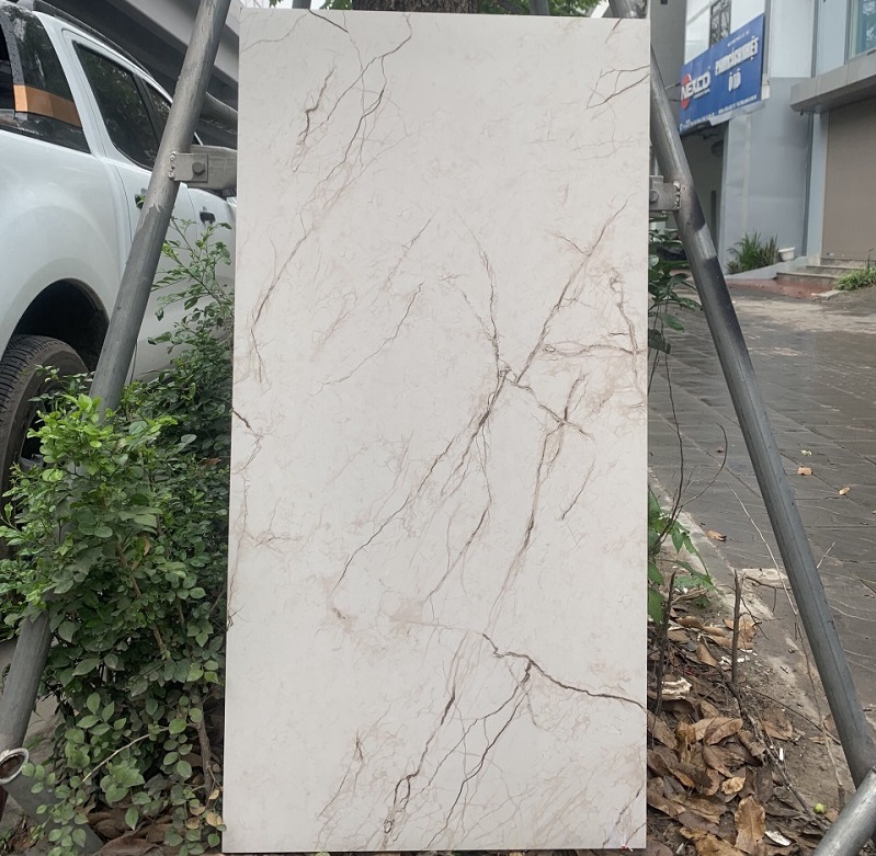 Gạch nhập khẩu Ấn Độ 60x120cm vân đá vàng HM94 1 Gạch nhập khẩu Ấn Độ 60x120cm vân đá vàng HM94