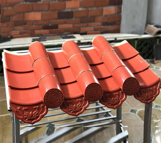 Ngói âm dương sen kép chữ thọ (Men đỏ cờ) HLT00275 Ngói âm dương sen kép chữ thọ (Men đỏ cờ) HLT00275