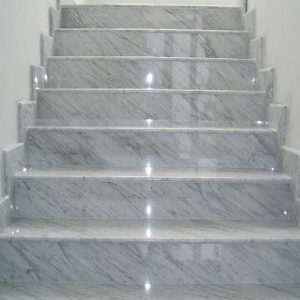 Đá cầu thang Granit trắng bianco carara