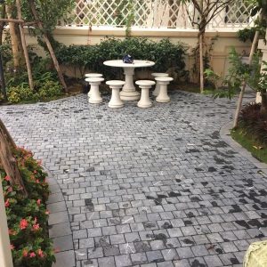 Đá cubic xanh đen băm mặt 10x10x5cm(3cm)