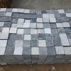 Đá cubic xanh đen băm mặt 10x10x5cm(3cm)